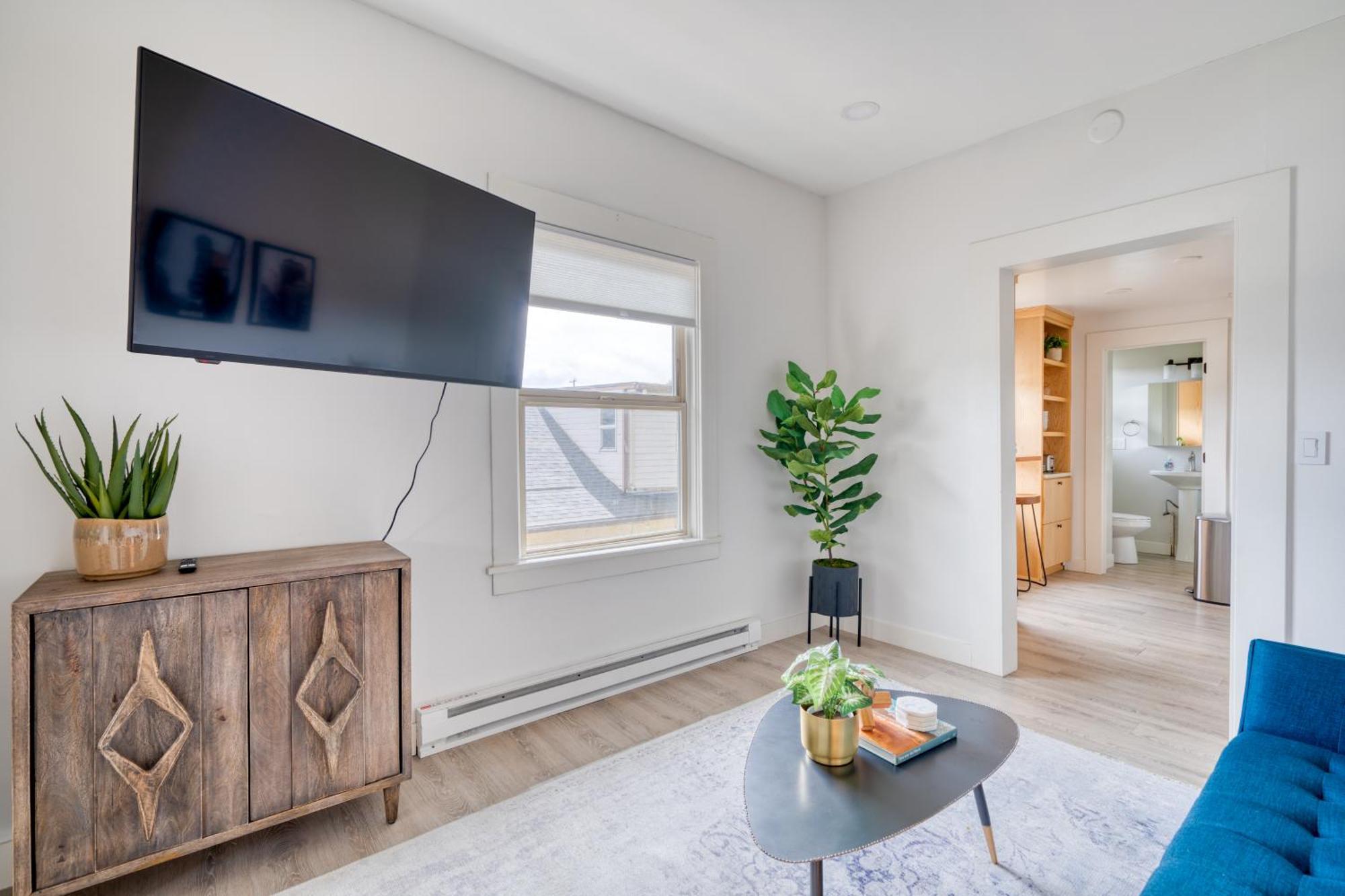 Holiday home - Mt Tabor Retreat - Local Eateries - Shops - Bars Portland